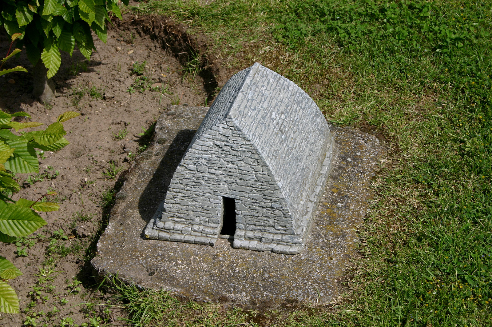 Gallarus Oratory, County Kerry, Ireland (Mini-Europe park, Brussels)